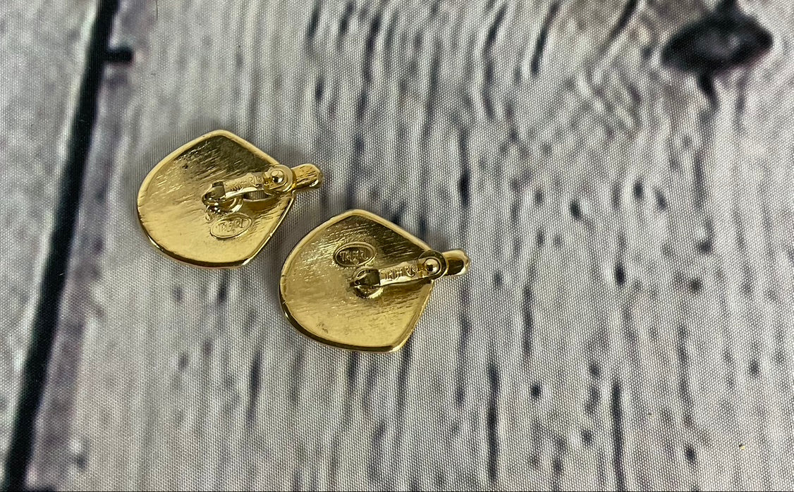 VIntage Cream Enamel and Gold Clip-on Earrings