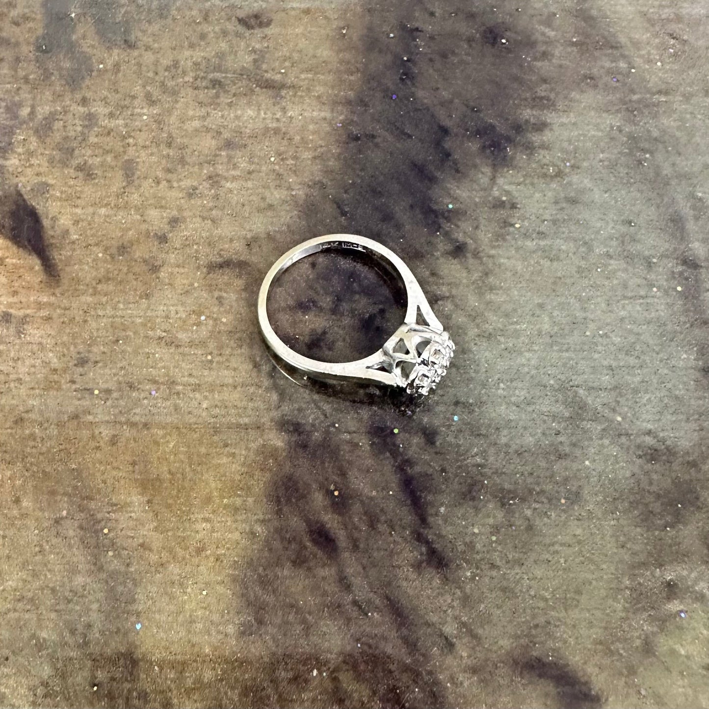14K White Gold Cluster Diamond ring