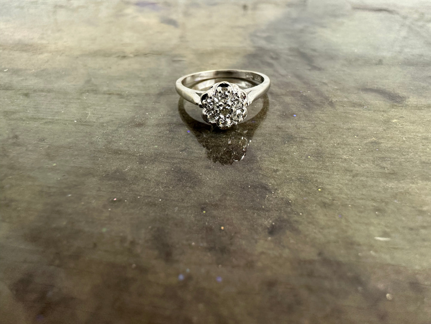 14K White Gold Cluster Diamond ring