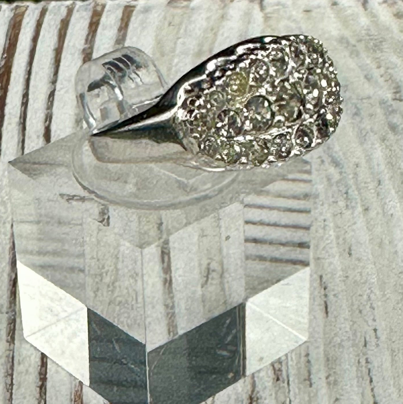 Rhinestone Ring in Rhodium plated sterling silver