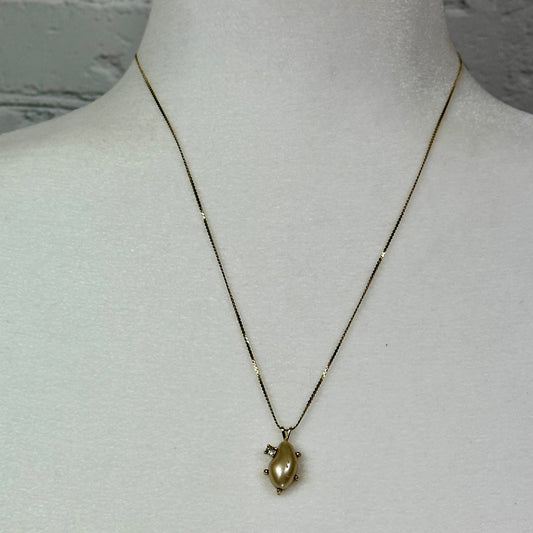 Faux pearl and Diamond pendant on Gold tone chain
