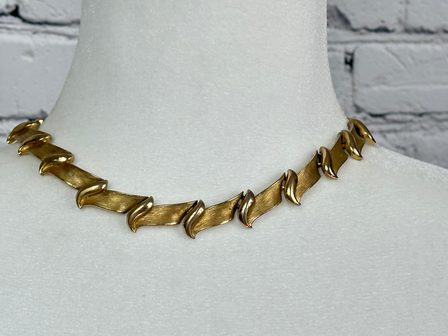 Vintage Trifari Brushed Gold tone Collar Necklace with Hangtag