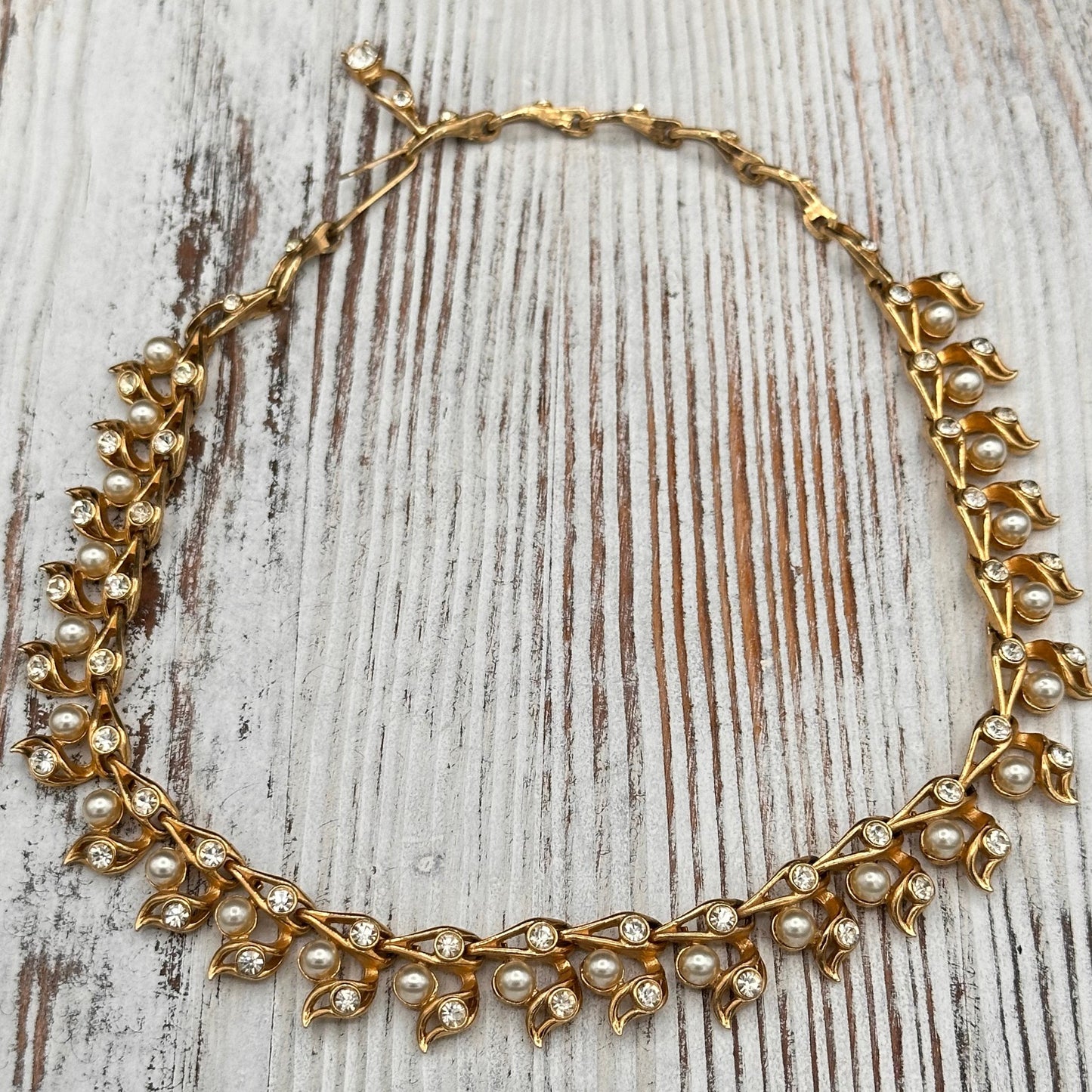 Faux Pearl and Crystal Choker in Gold Tone