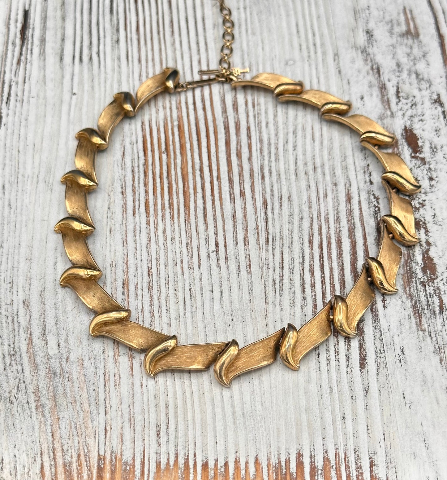 Vintage Trifari Brushed Gold tone Collar Necklace with Hangtag