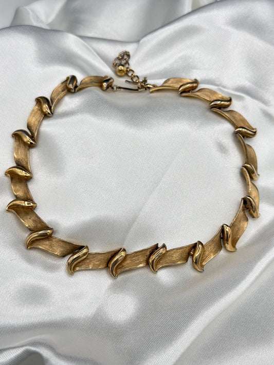 Vintage Trifari Brushed Gold tone Collar Necklace with Hangtag