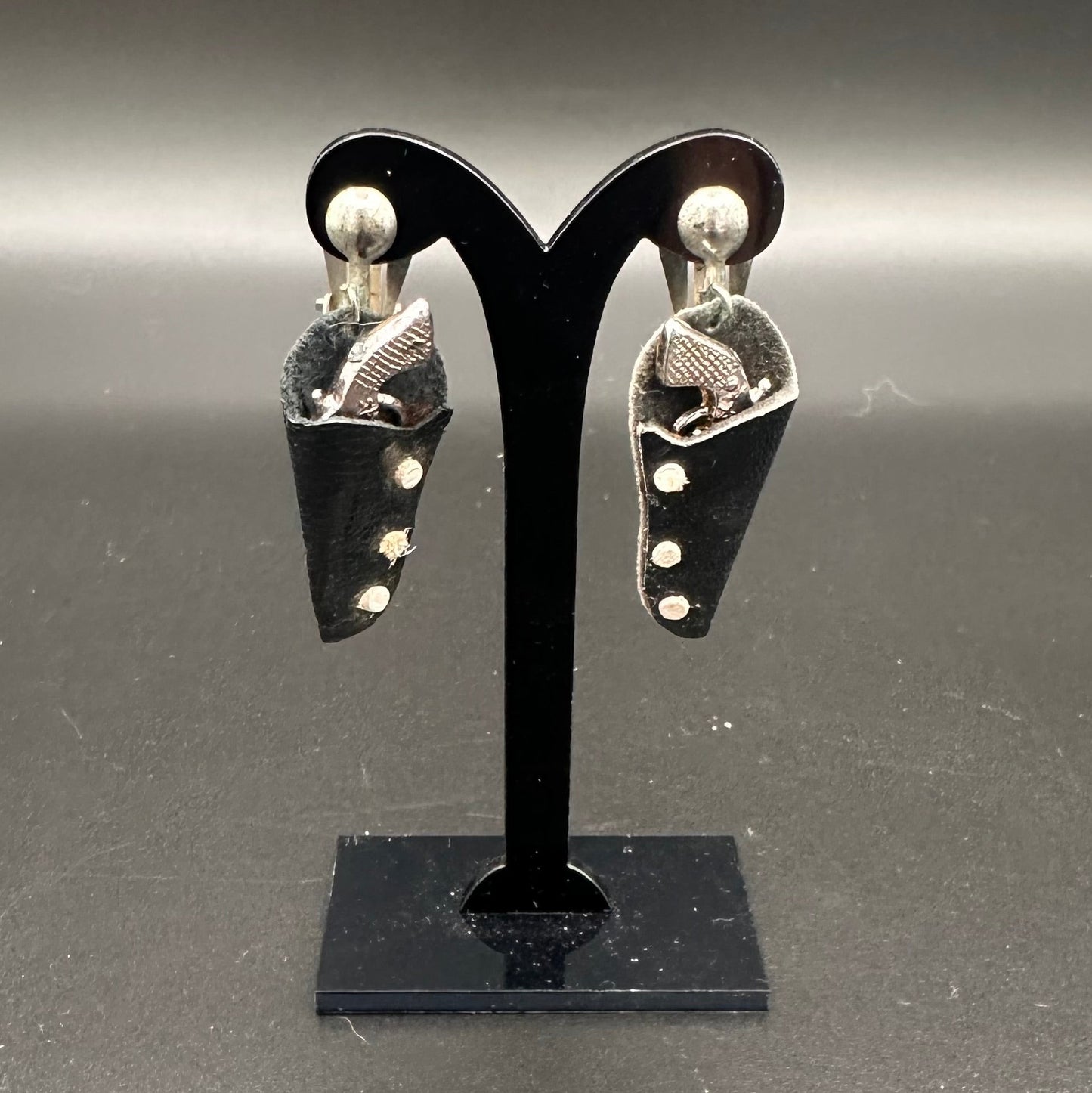Vintage 1950’s 6 Shooters in Holsters Drop Clip-On Earrings