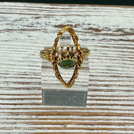 RARE Vintage/Antique Flip Ring in 18K yellow gold  .