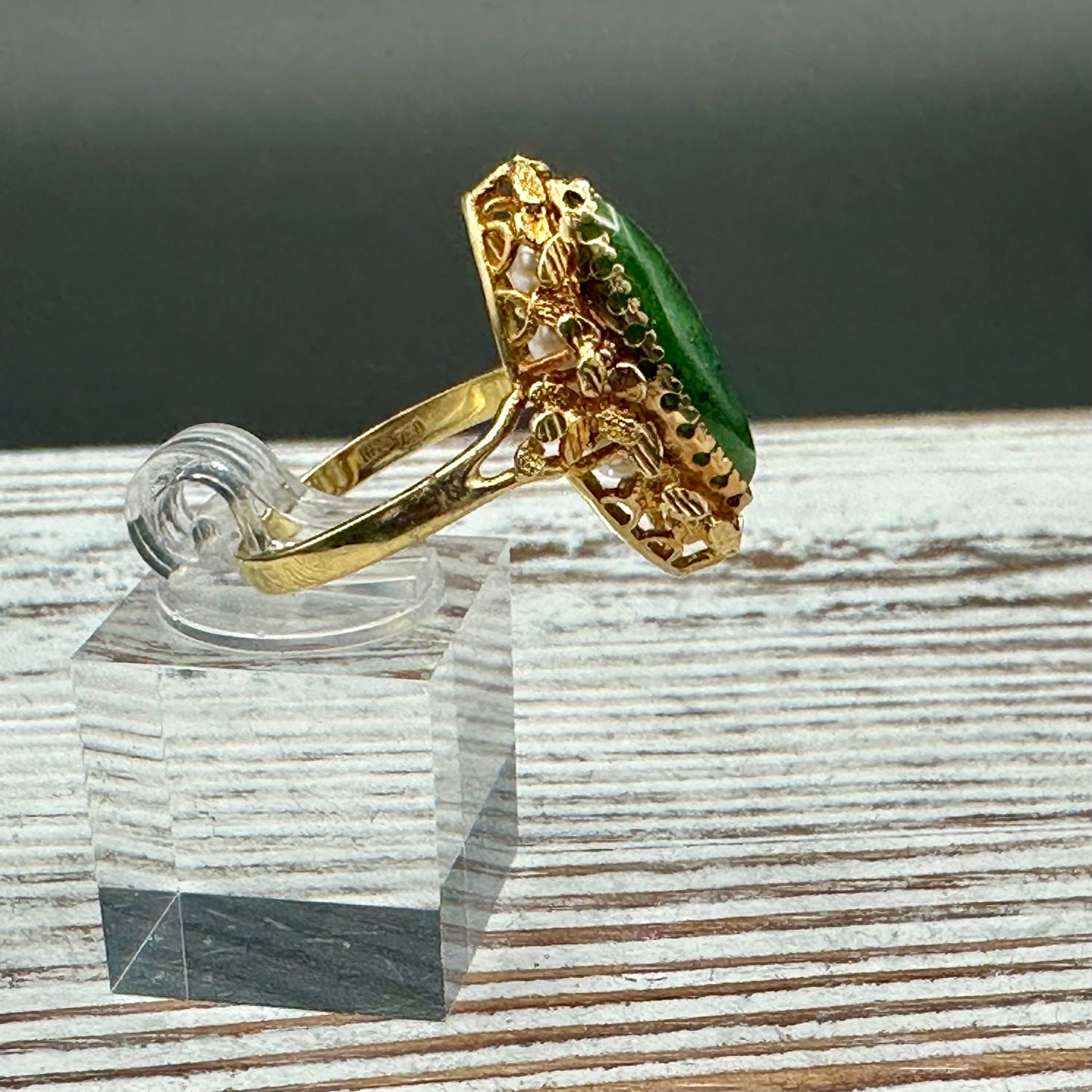 RARE Vintage/Antique Flip Ring in 18K yellow gold .