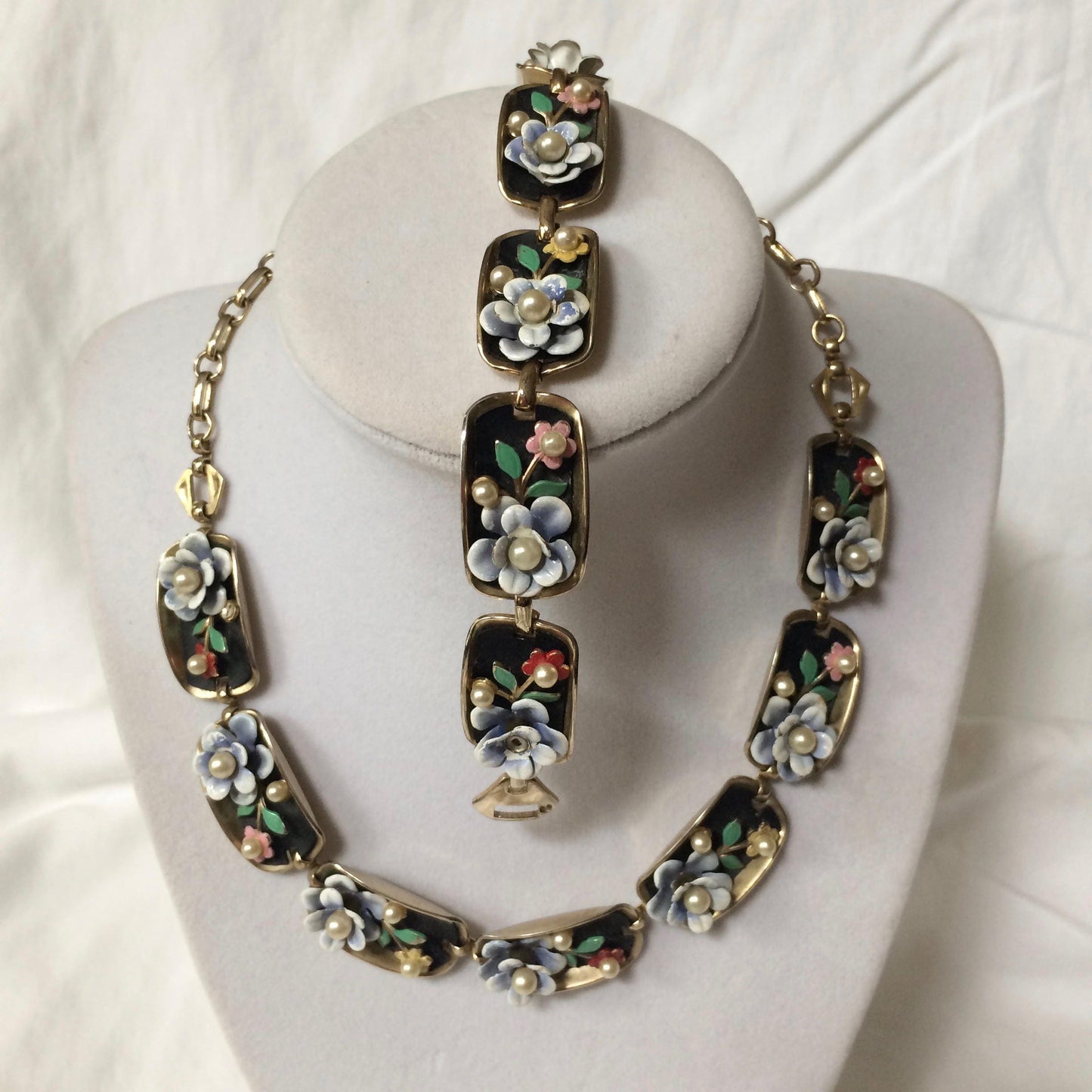 Vintage “Alice” Enamel Bracelet and necklace set with Flowers and Faux Pearls