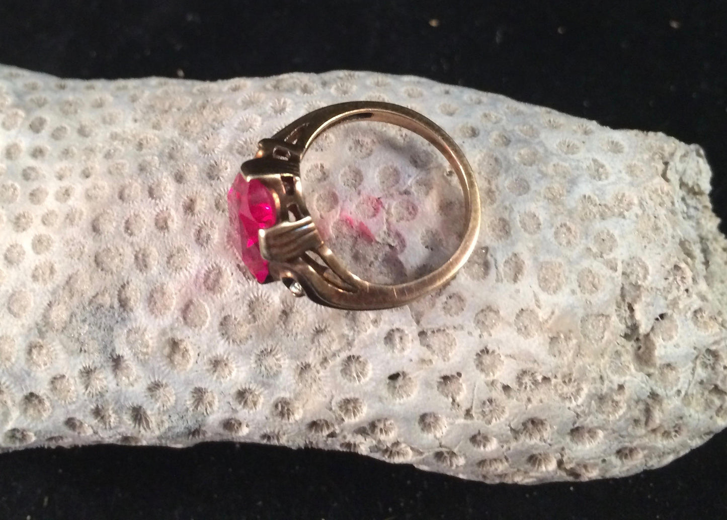 Vintage Synthetic Ruby ring in 10K gold.