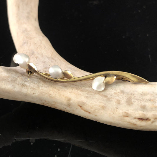 Baroque Pearl Goat Willow Branch