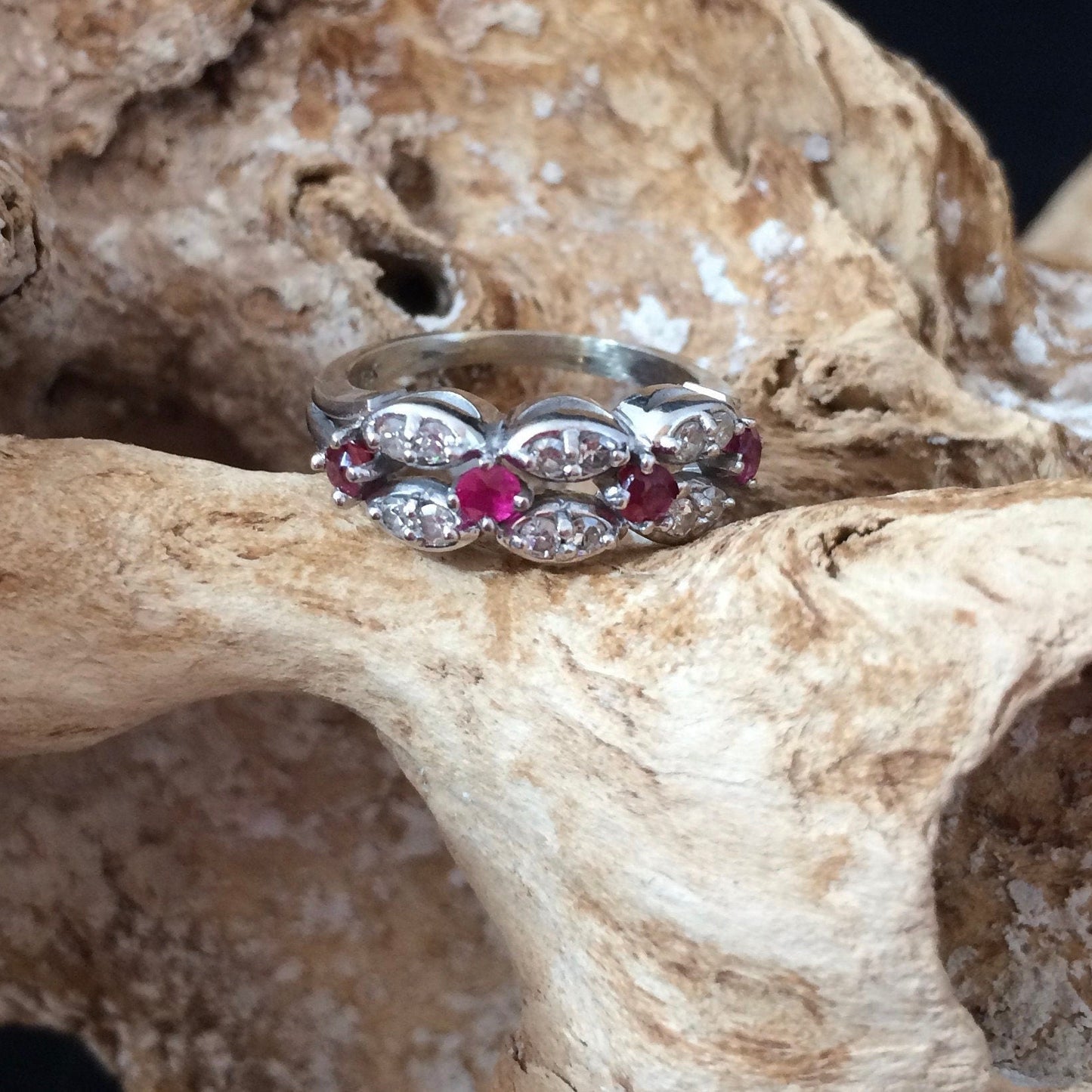 Vintage Diamond and Ruby ring in 14K white gold