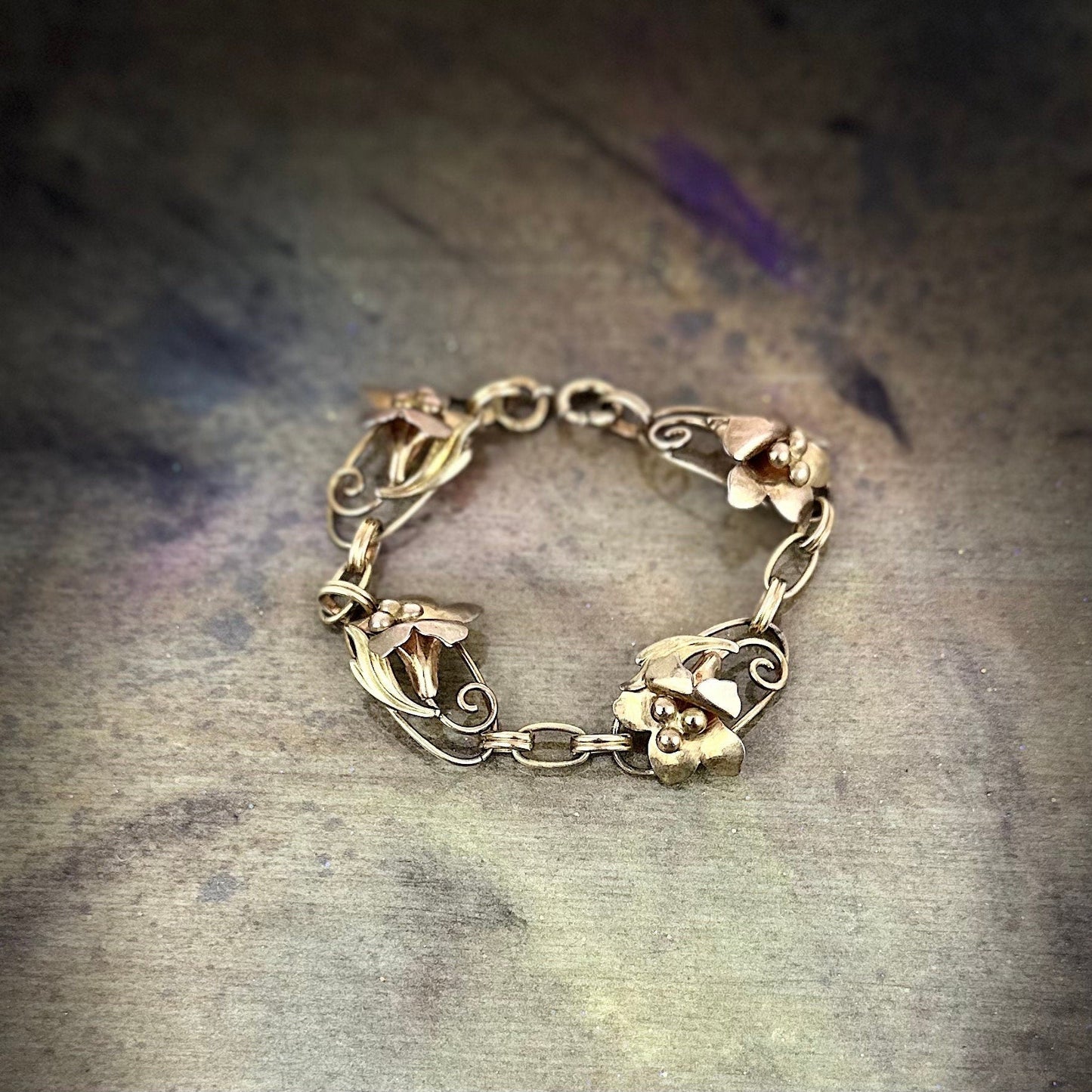 Carl Art Signed Art Deco Lily Blossom Link bracelet