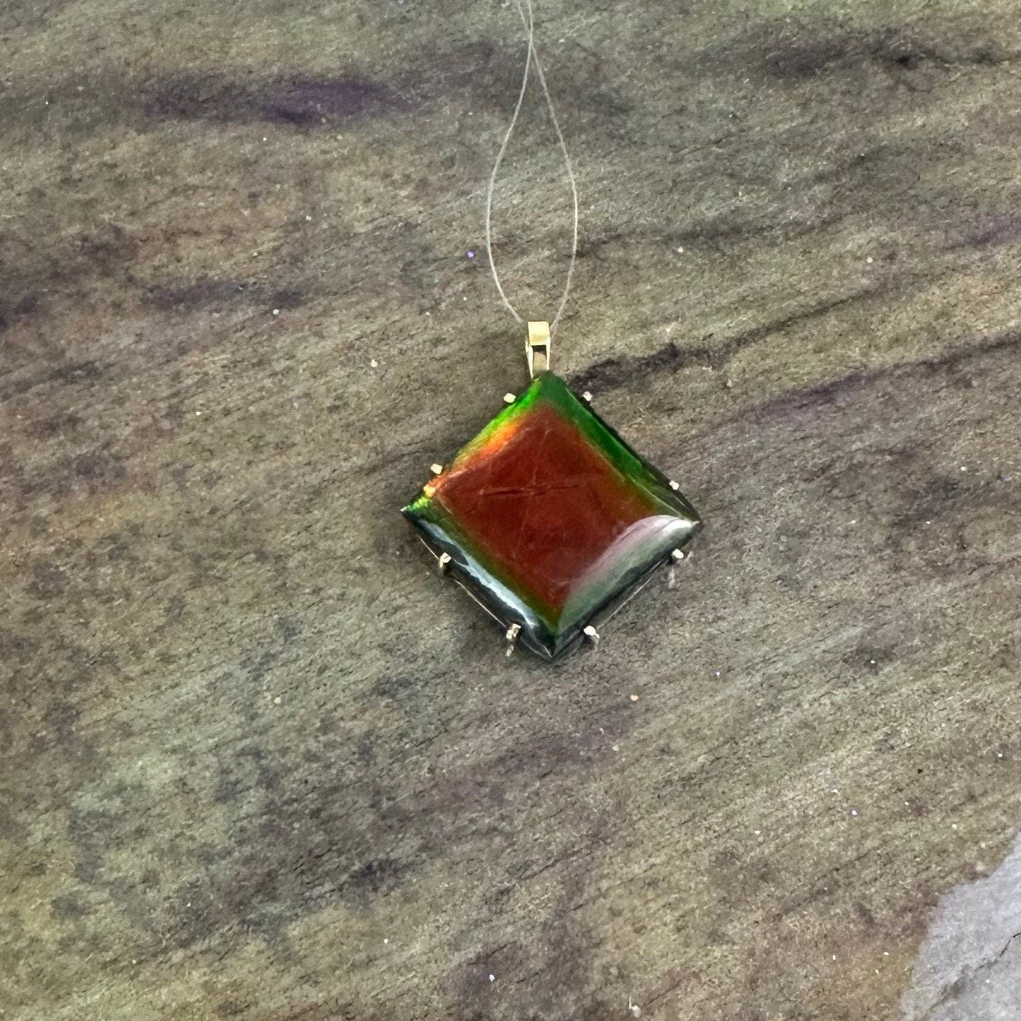 Ammolite Pendant in 14K yellow Gold