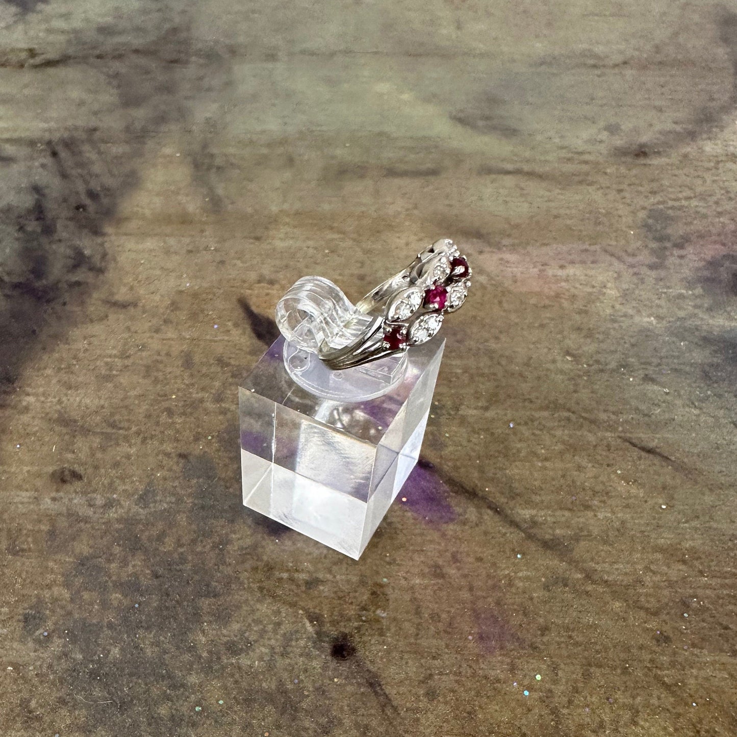 Vintage Diamond and Ruby ring in 14K white gold