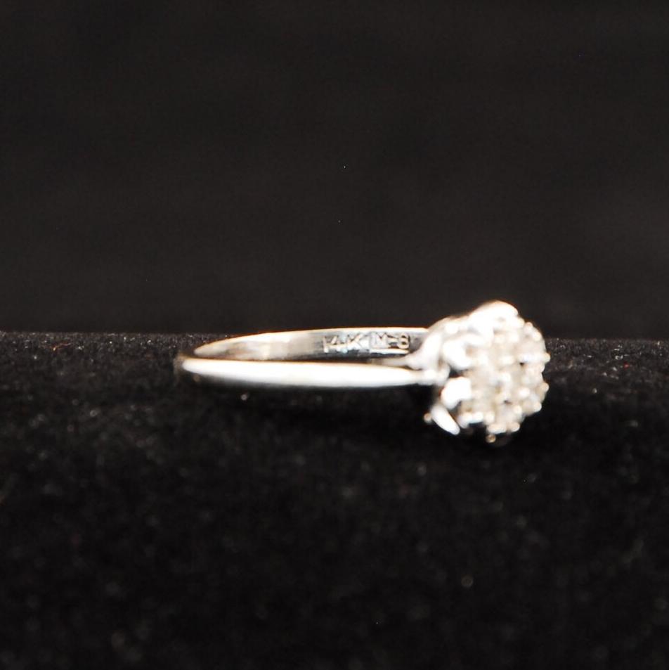 14K White Gold Cluster Diamond ring