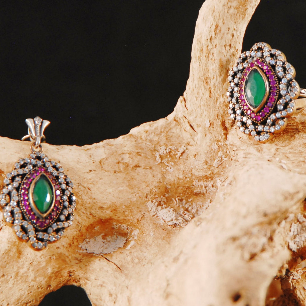 Turkish set- Pendant and ring with Emeralds and White and Red Topaz