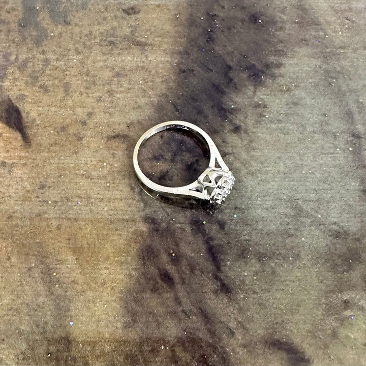 14K White Gold Cluster Diamond ring