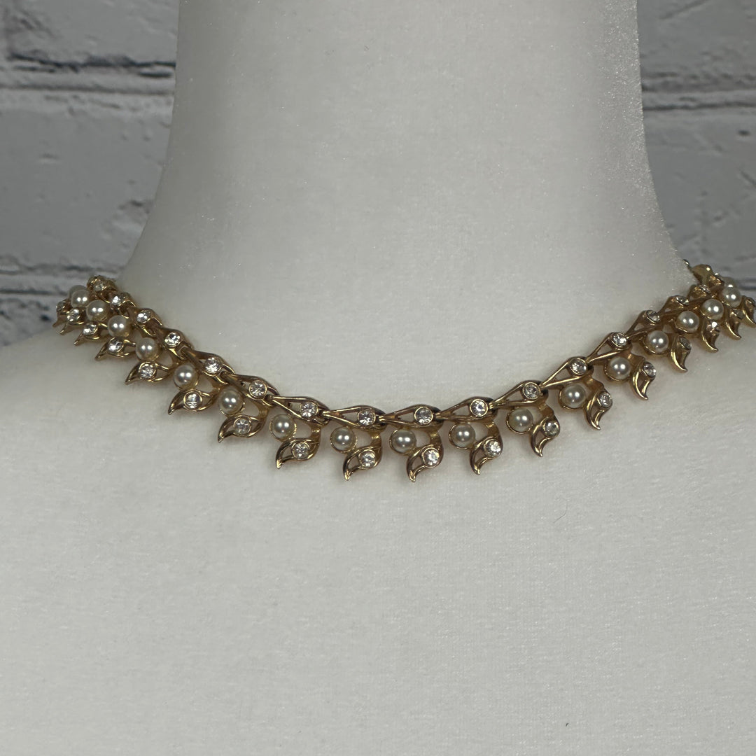 Faux Pearl and Crystal Choker in Gold Tone