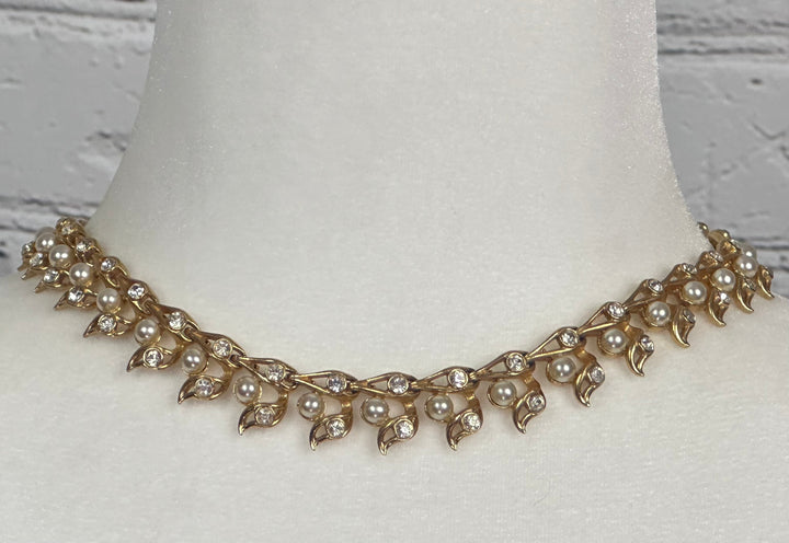 Faux Pearl and Crystal Choker in Gold Tone