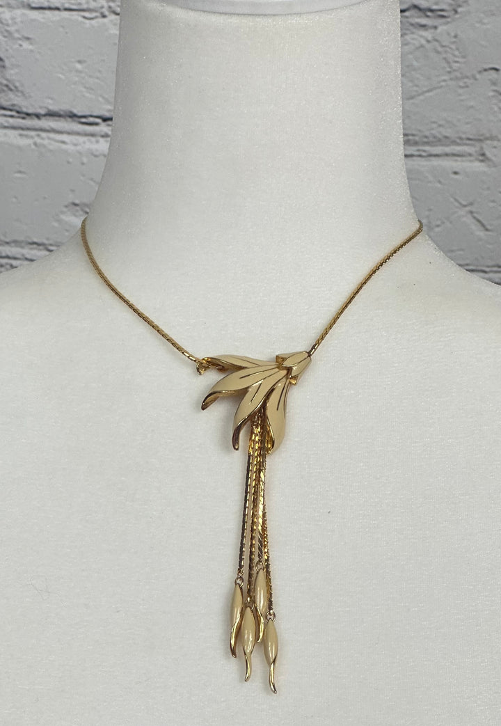 Vintage Monet Cream and Gold tone Lily Flower Necklace