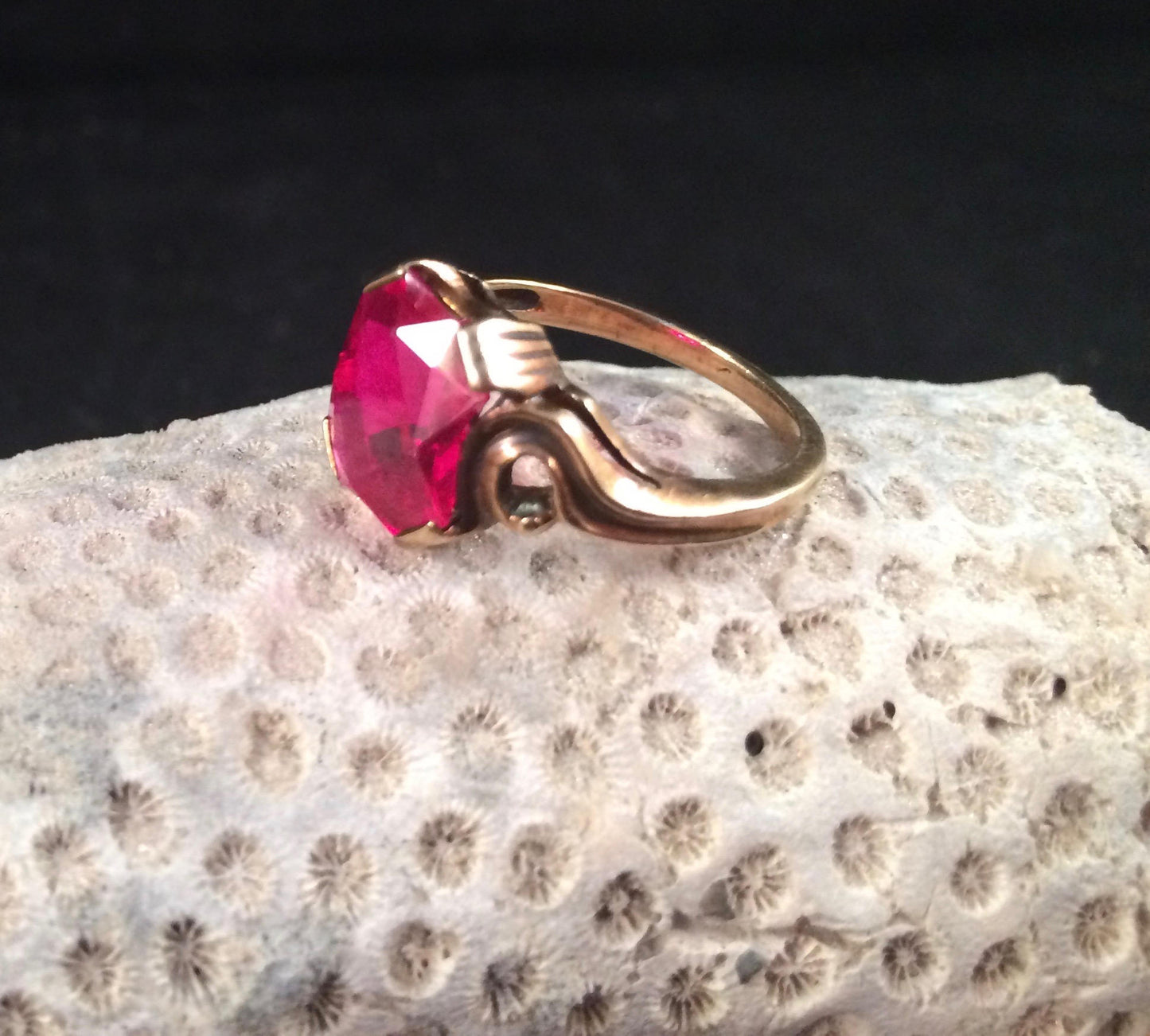 Vintage Synthetic Ruby ring in 10K gold.