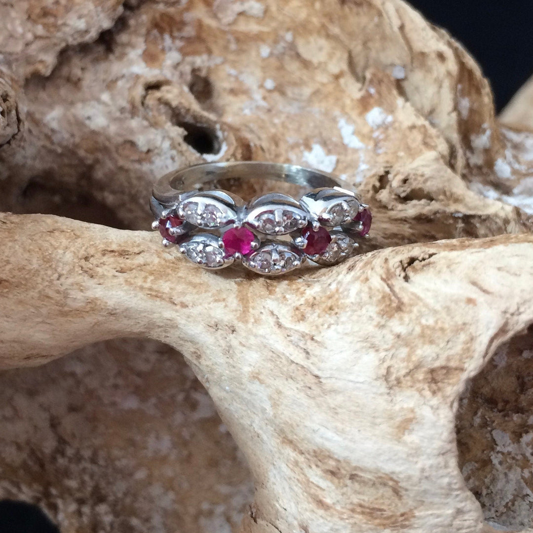 Vintage Diamond and Ruby ring in 14K white gold