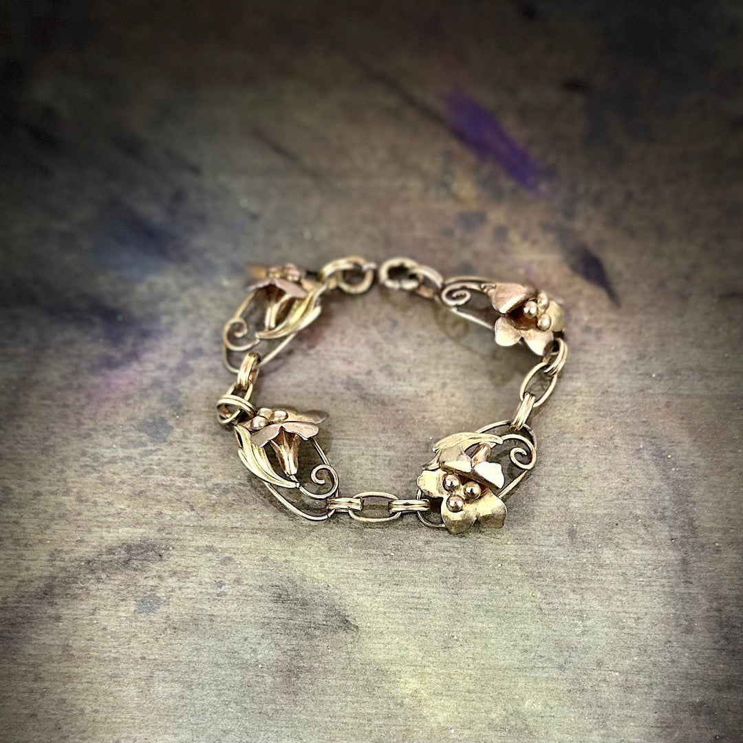 Carl Art Signed Art Deco Lily Blossom  Link bracelet