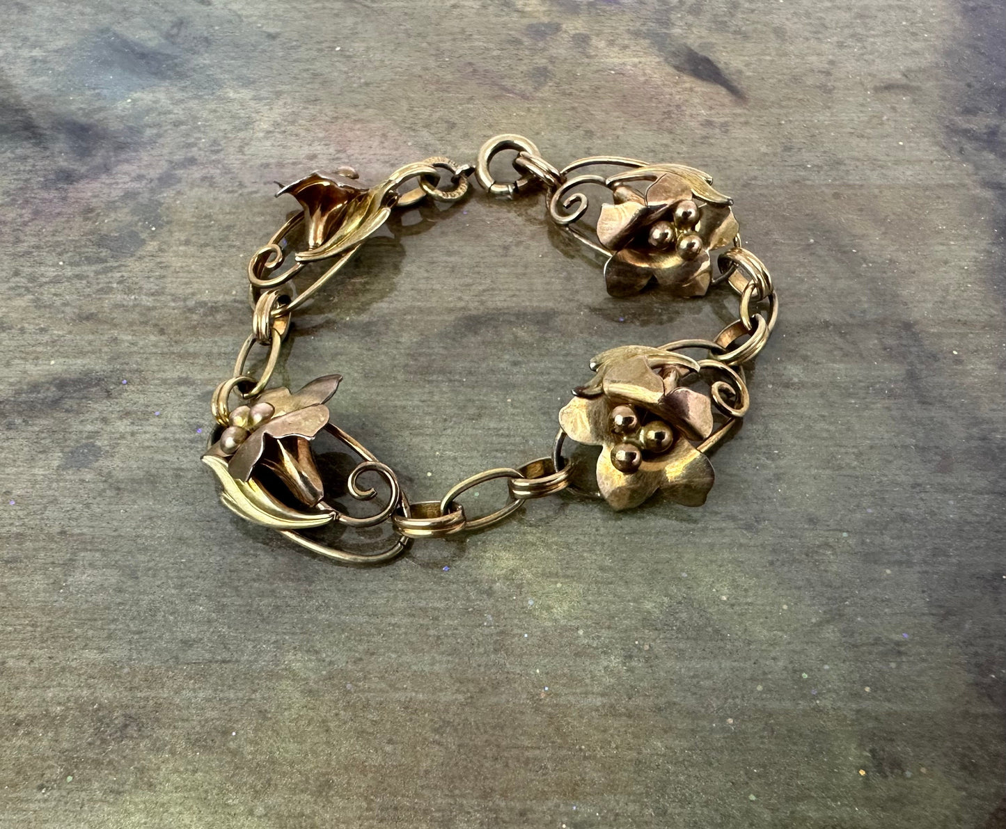 Carl Art Signed Art Deco Lily Blossom  Link bracelet