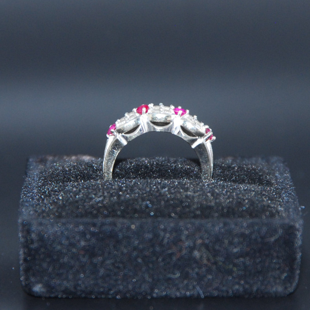 Vintage Diamond and Ruby ring in 14K white gold